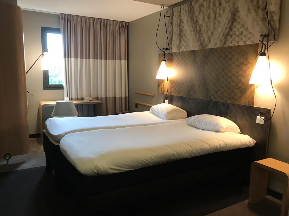 Hotel Ibis Rouen Centre Champ De Mars Esterno foto