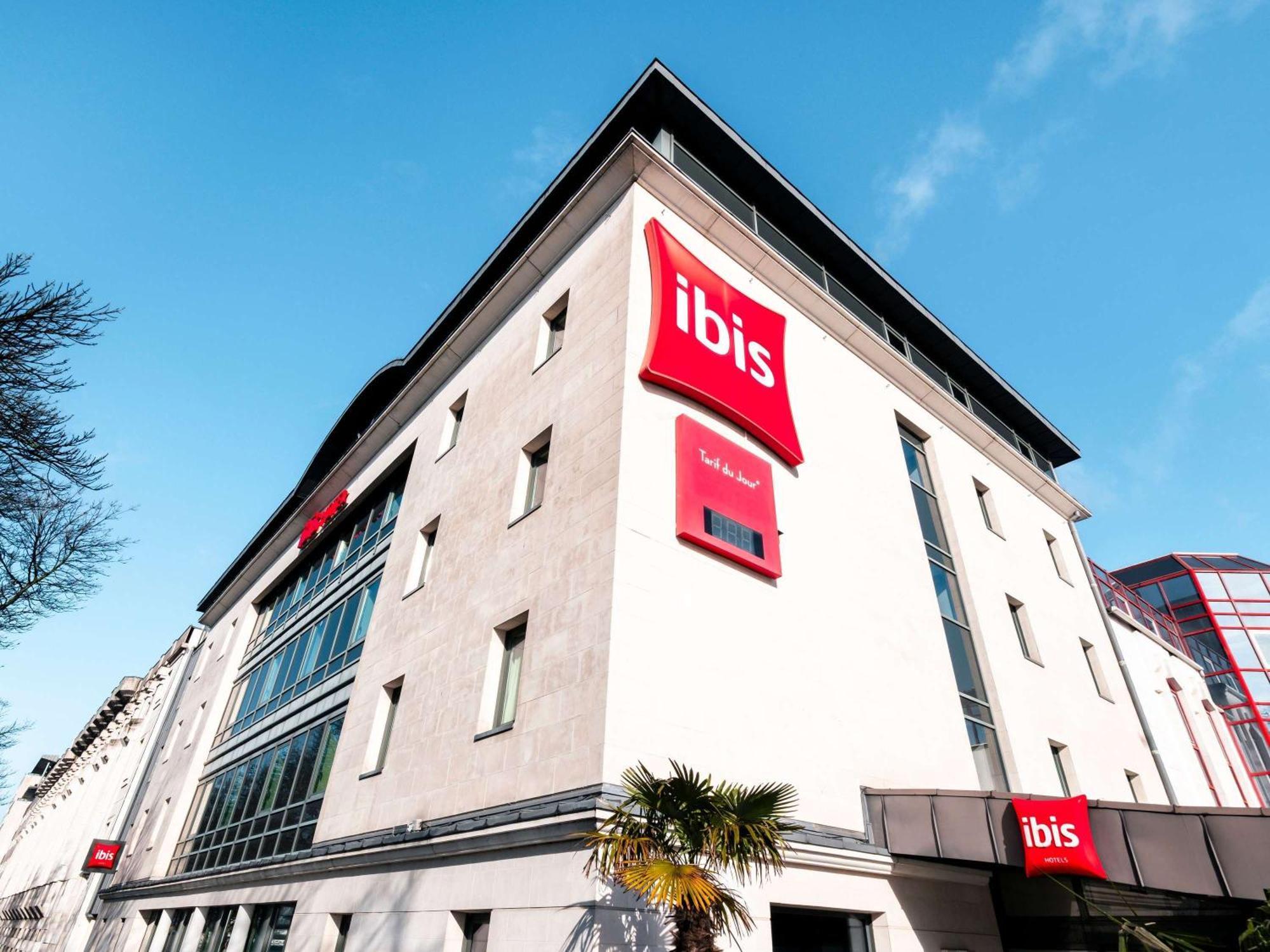 Hotel Ibis Rouen Centre Champ De Mars Esterno foto