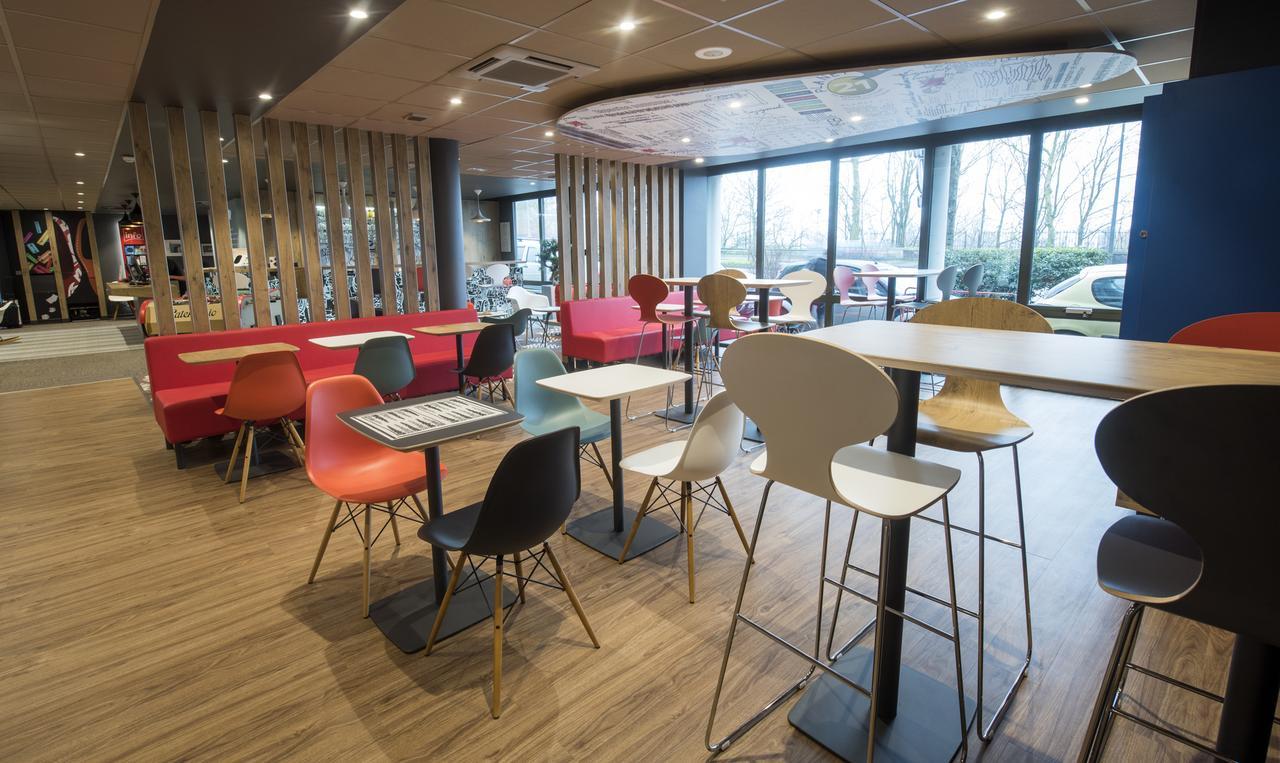 Hotel Ibis Rouen Centre Champ De Mars Esterno foto