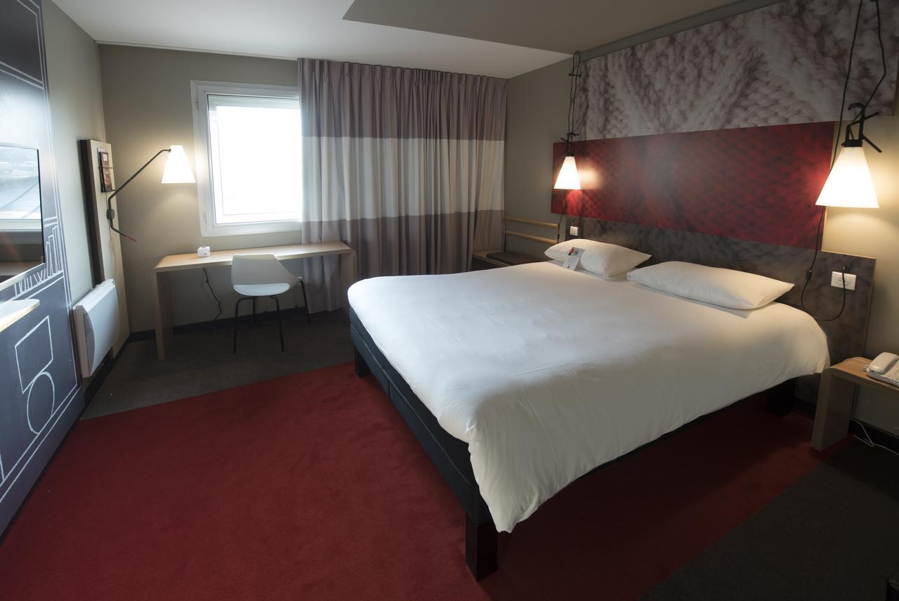 Hotel Ibis Rouen Centre Champ De Mars Esterno foto
