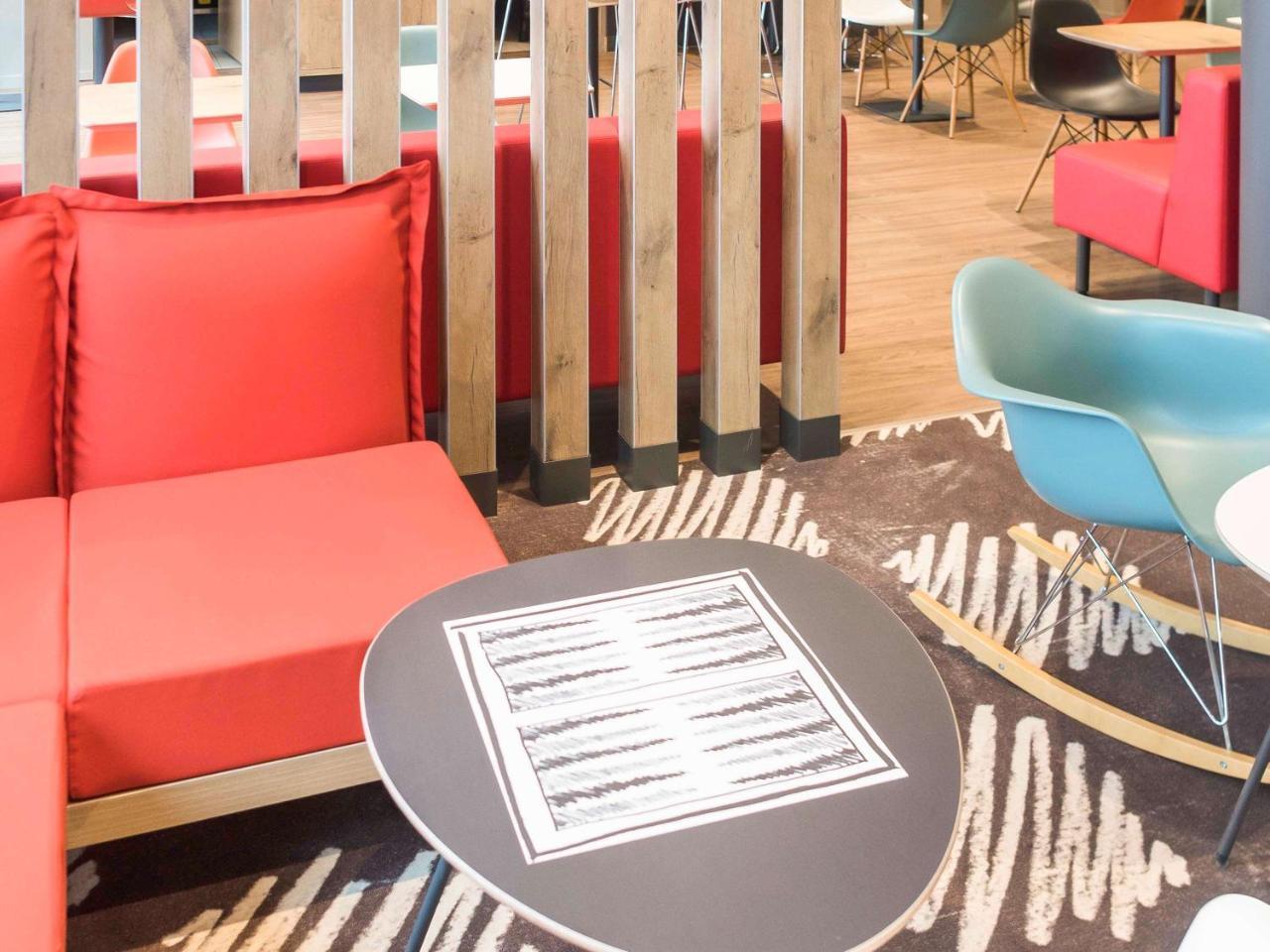 Hotel Ibis Rouen Centre Champ De Mars Esterno foto